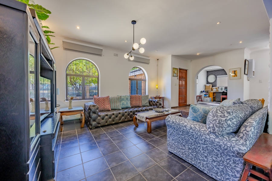 5 Bedroom Property for Sale in Flamingo Vlei Western Cape